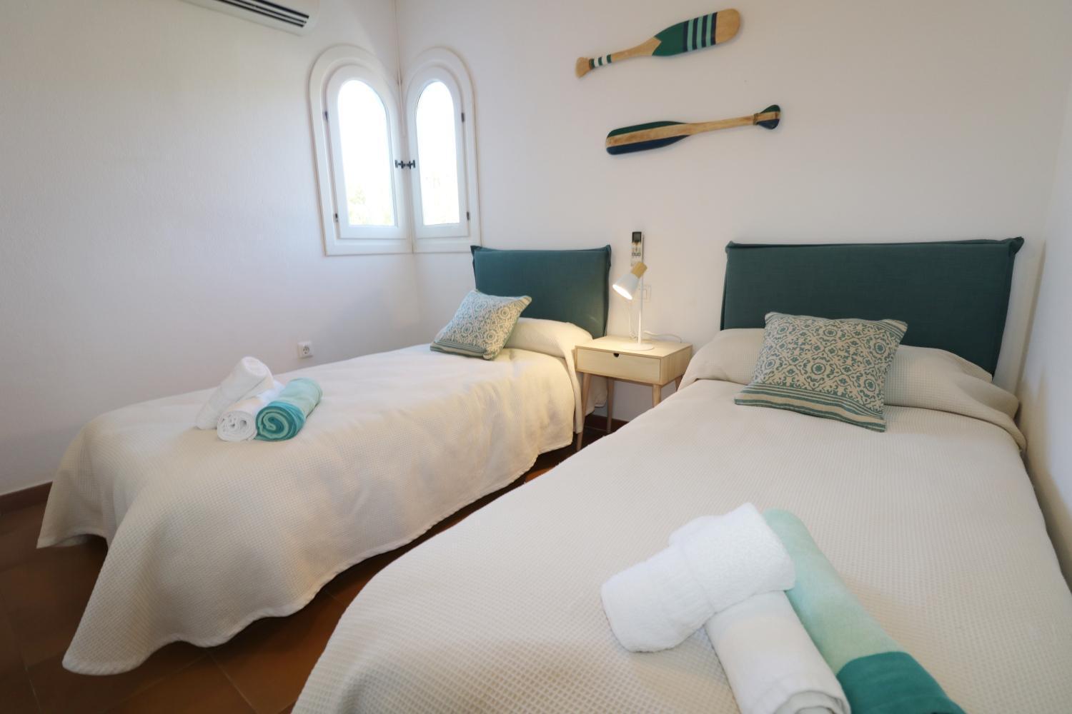 Villa Las Marinas - 4, Con Piscina Privada Y A 5 Minutos De La Playa Arenal d'en Castell Luaran gambar